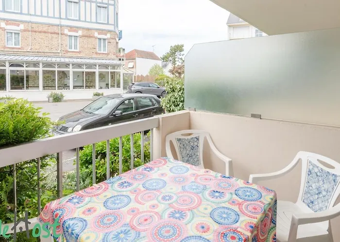 Bouchardat - Near Sea - 2p * Ла-Боль-Эскублак